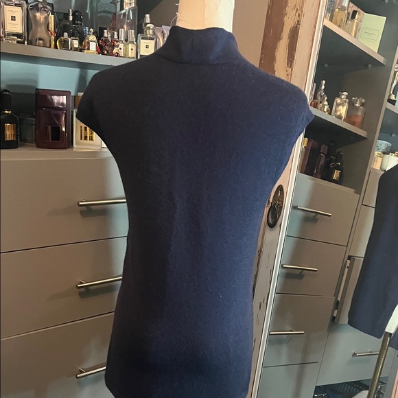 Loro Piana Deep Blue Italian sweater - Picture 6 of 6